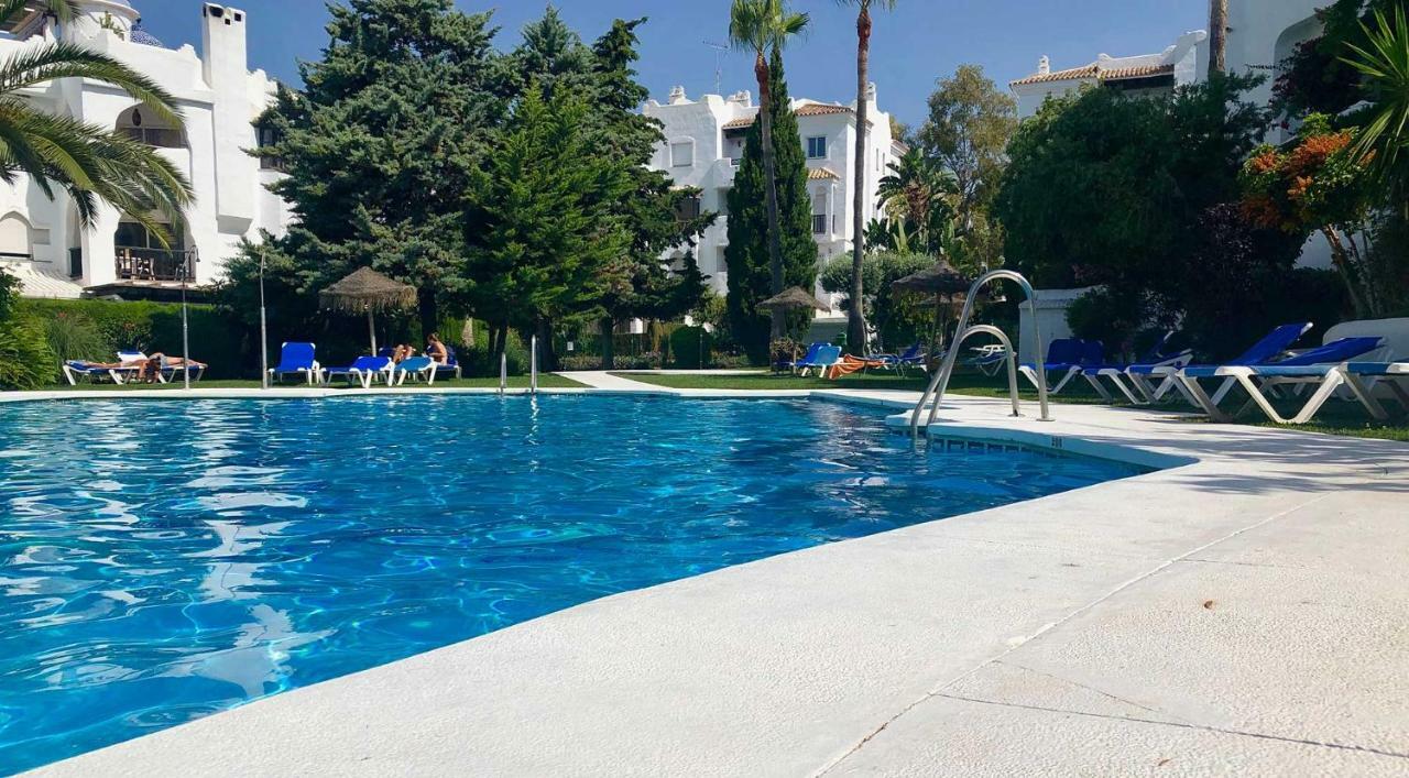 Bright Apartment 300M From The Beach Sitio de Calahonda Exterior photo